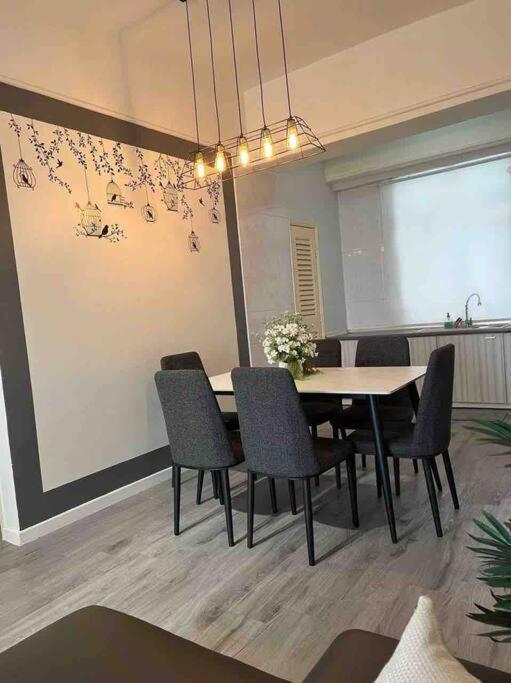 2 Bedroom Apartment Next To Historical Spots Malacca Esterno foto
