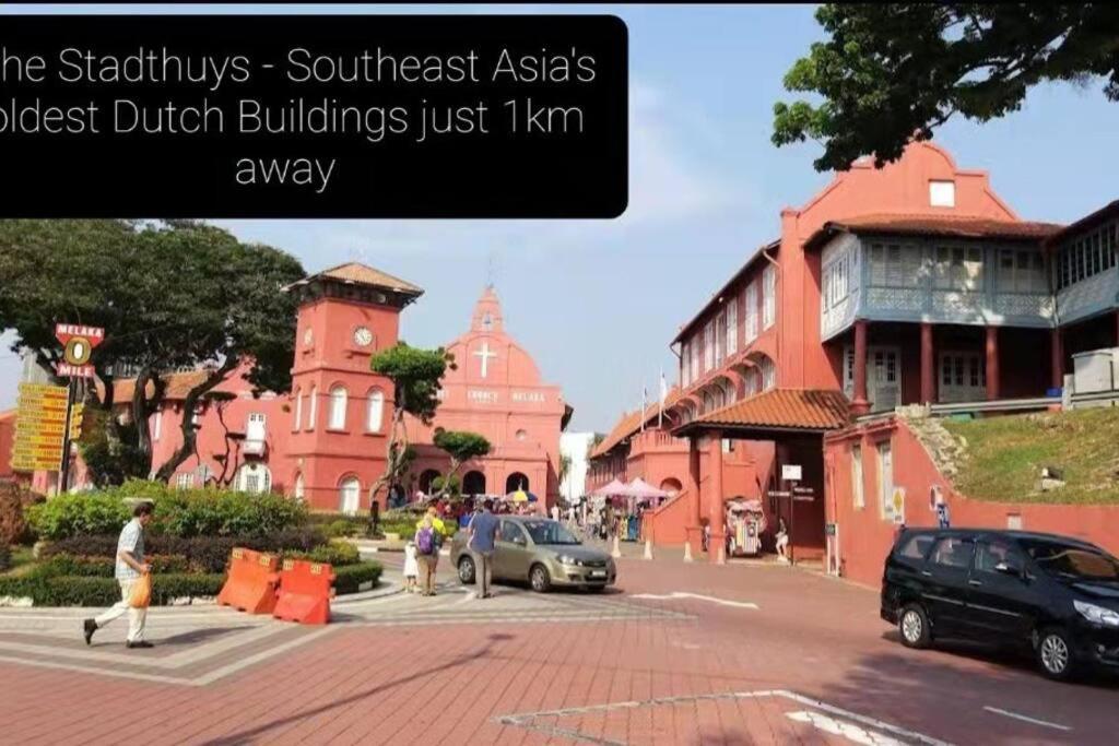 2 Bedroom Apartment Next To Historical Spots Malacca Esterno foto