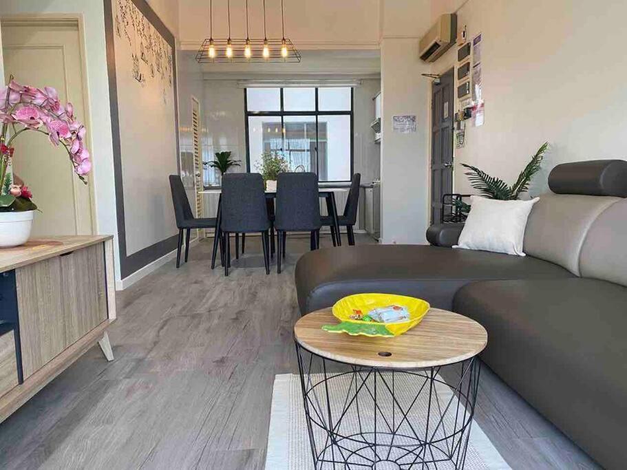 2 Bedroom Apartment Next To Historical Spots Malacca Esterno foto