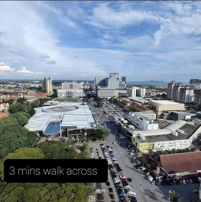 2 Bedroom Apartment Next To Historical Spots Malacca Esterno foto